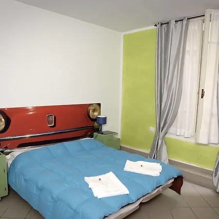 לינה וארוחת בוקר Le Lupe